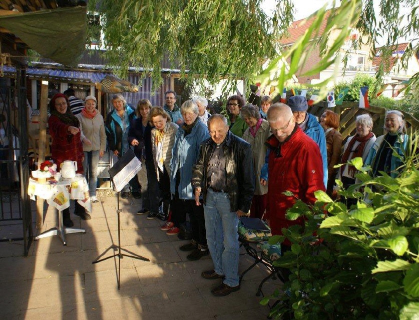 Probe im Garten bei Lore Piep