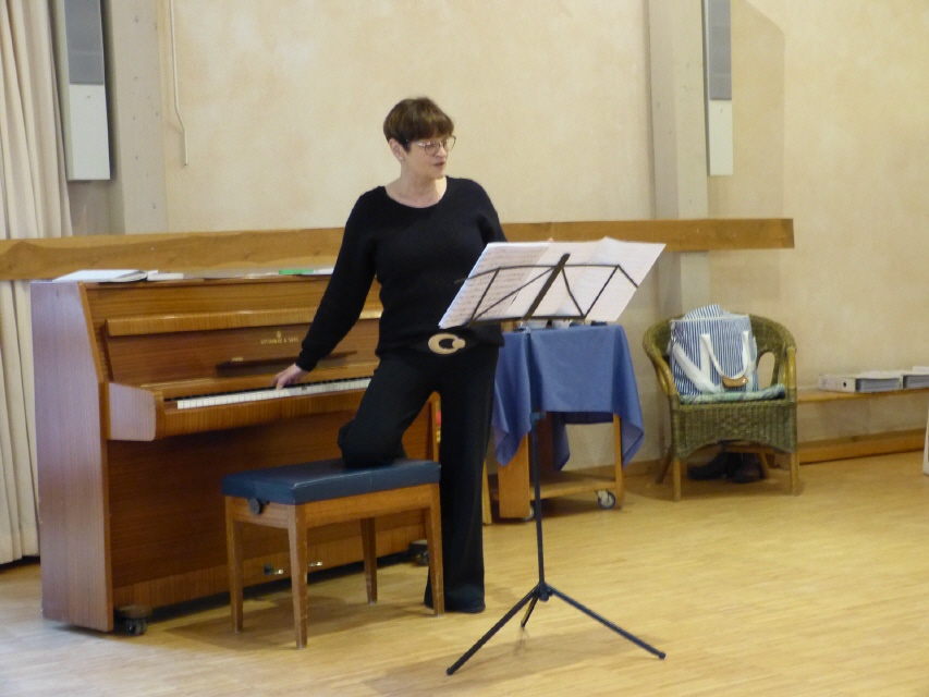 unsere Chorleiterin Susanne